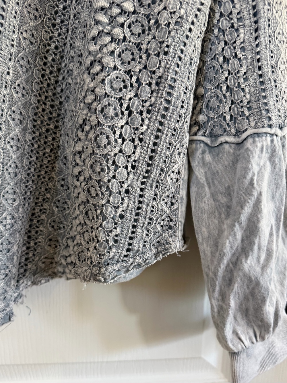 NWT J. Her Oversized Mineral Wash Lace Patch Long Sleeve Pullover Shirt Sz L - Picture 4 of 6